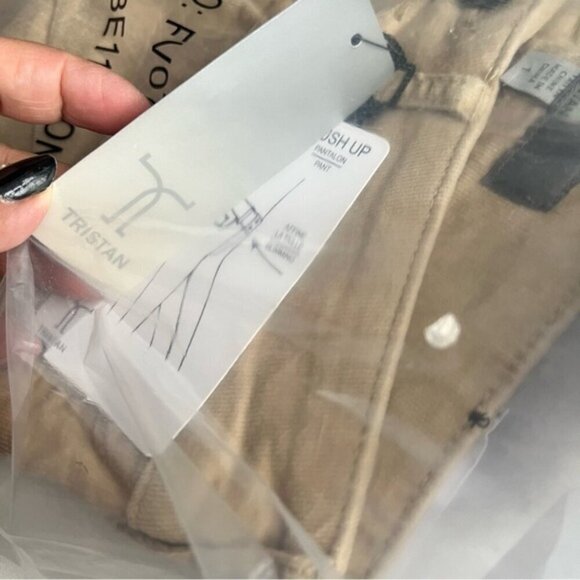 Tristan - Ladies Push Up Zip Up Corduroy Pant - Beige Ciment Stone. Size: 1. - Picture 5 of 8